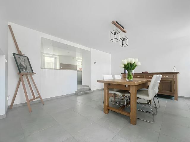 Maison rénovée avec dépendances