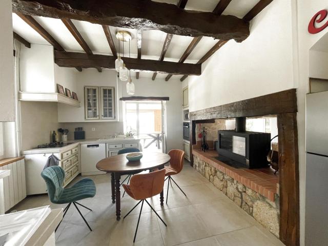 Charmante maison rénovée avec vue panoramique sur les Pyréné. 160m² Saramon