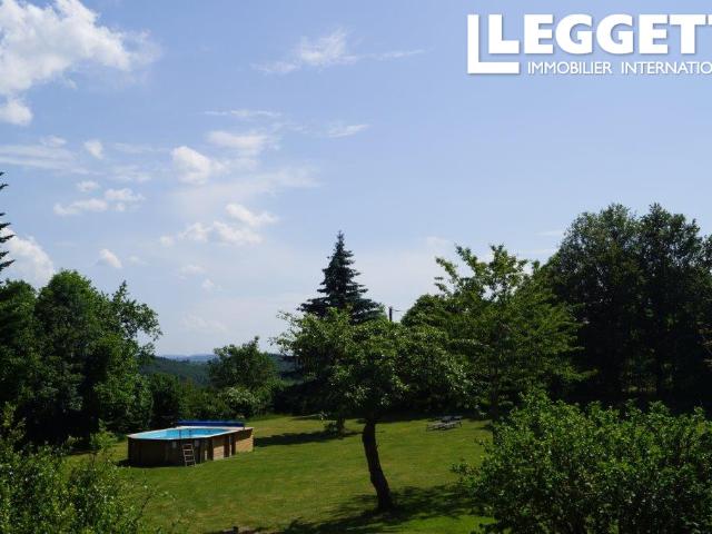 Maison rénovée de 4 chambres, chambre d'hôtes attenante 4 pièces, max 14 personnes, grand jardin, au calme