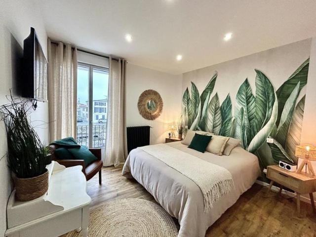 Maison rénovée de 153 m² – Marans, bord de Sèvres
