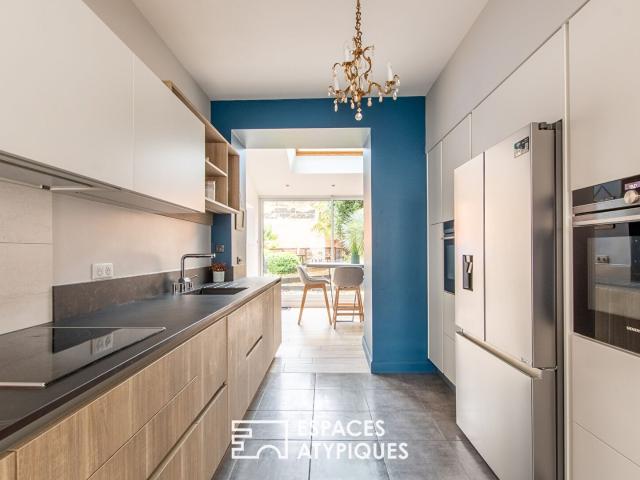 Maison rénovée de ville avec jardin et piscine 201m² Cholet
