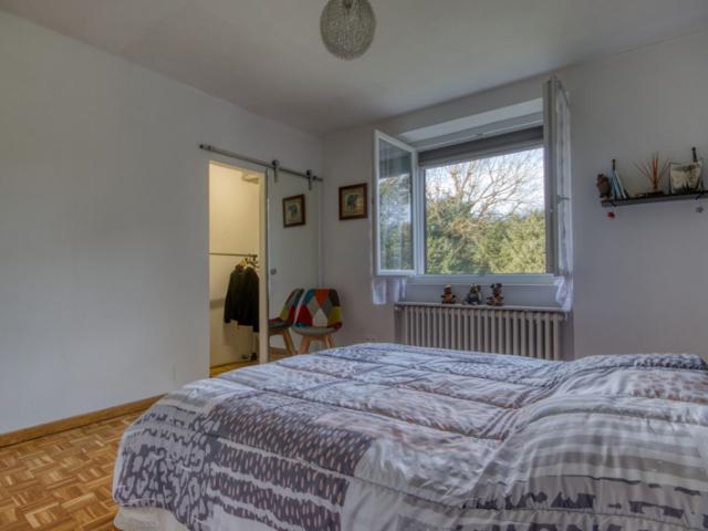 Maison rénovée de plain pied sur sous sol total