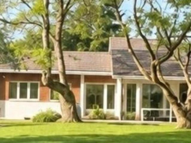 Maison rénovée ouverte sur un vaste jardin