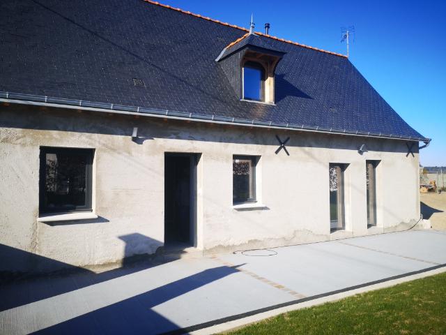 Maison rénovée située à Saint Nicolas de Bourgueil