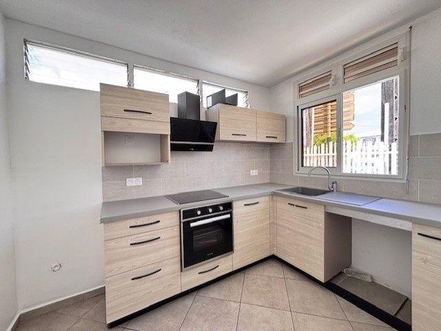 Maison rénovée sur la commune du Moule ! LONGFORT IMMOBILIER
