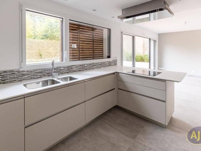 Maison Rennes 150.4 m2