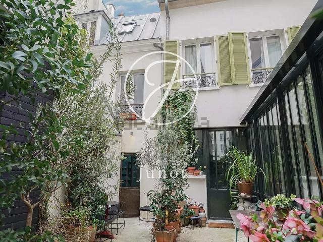 Maison, République Saint Ambroise, Paris