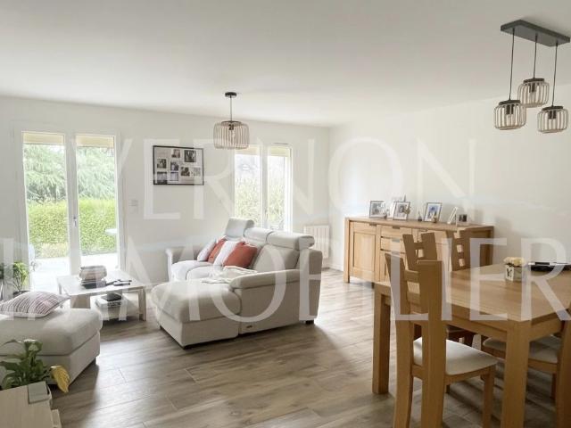 Maison rive droite