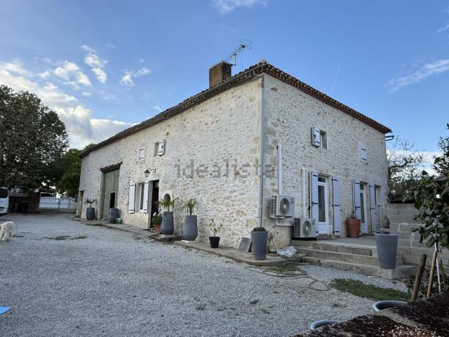 Maison, La Rochefoucauld en Angoumois