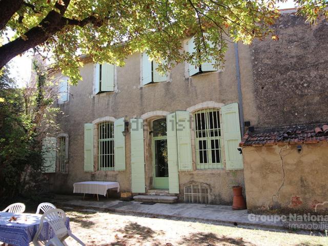 Maison, Rians