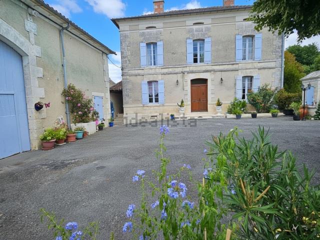 Maison, Ribérac
