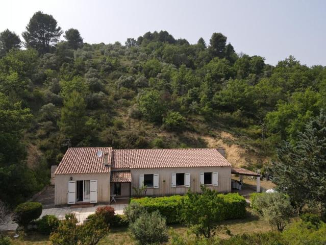 Maison, Riez
