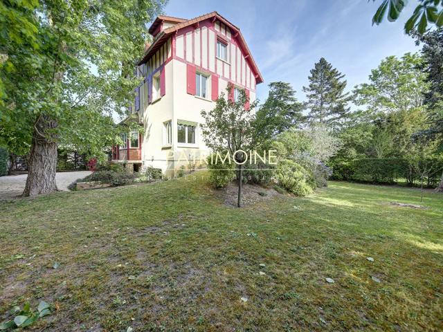 Maison Rueil Malmaison 7 pièce s 220 m2 220m² Rueil Malmaison