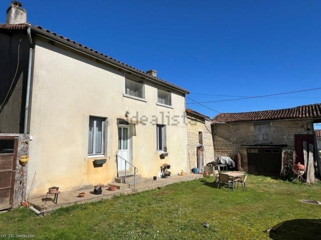 Maison, Ruffec