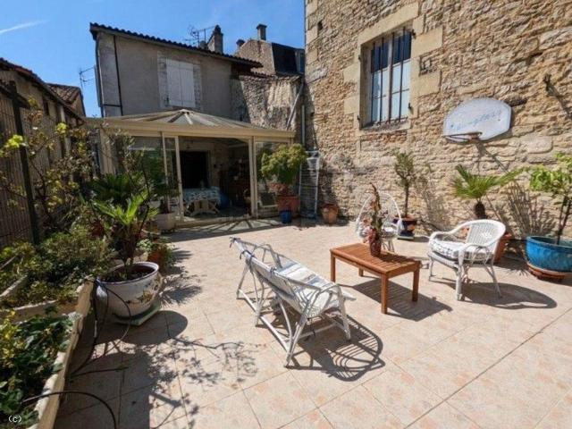 Maison, Ruffec
