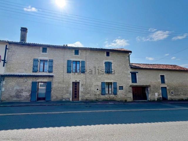 Maison, Ruffec