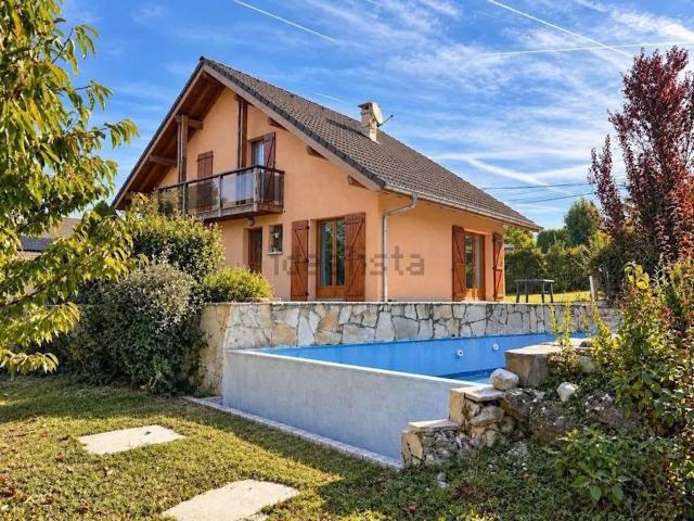 Maison, Rumilly
