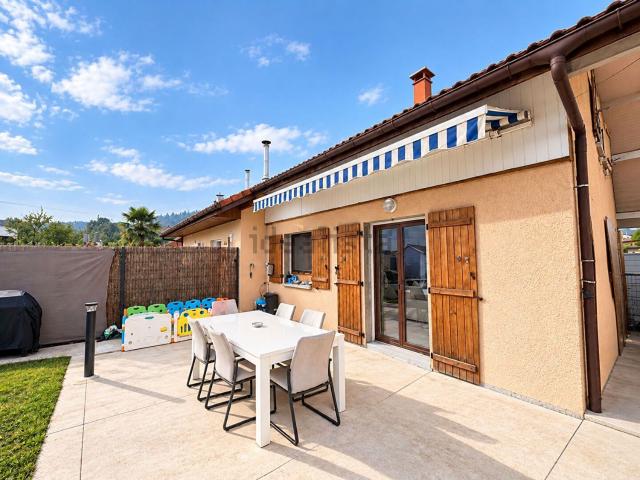 Maison, Rumilly