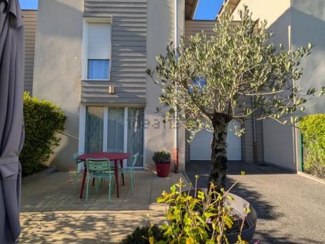 Maison, Rumilly