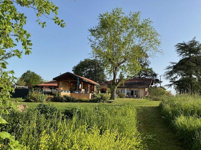 Maison rurale gasconne rénovée avec piscine, intimité et vue. 225m² Nogaro