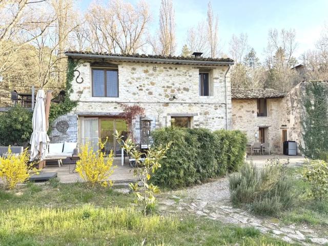Maison, Rustrel