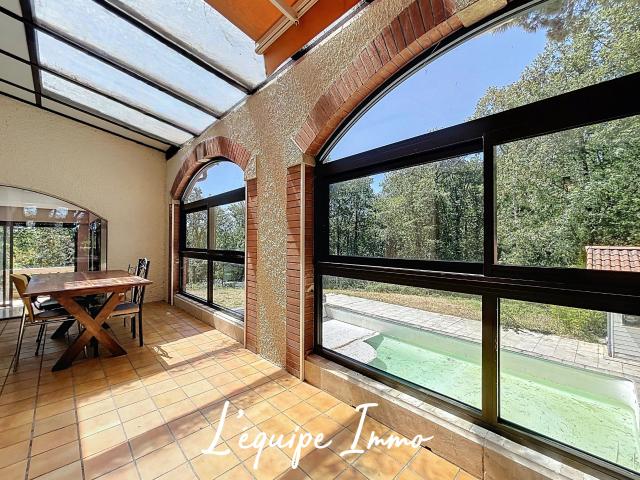 Maison T10 192m2 6ch sur un terrain de 7341m2 + piscine secteur Lévignac