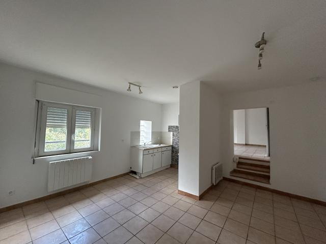 Maison T2 bis avec extérieur et garageBram 11150