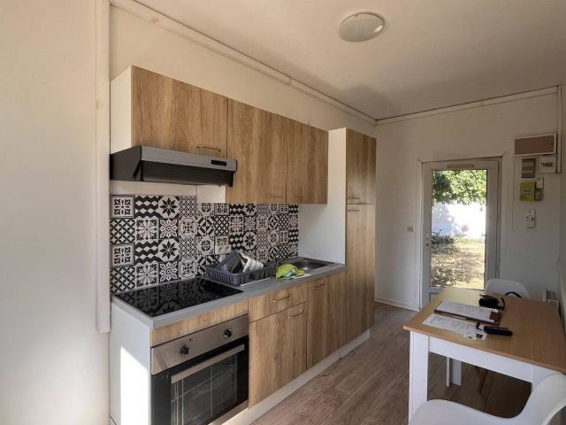 Maison T2 meublée de plain pied avec jardin