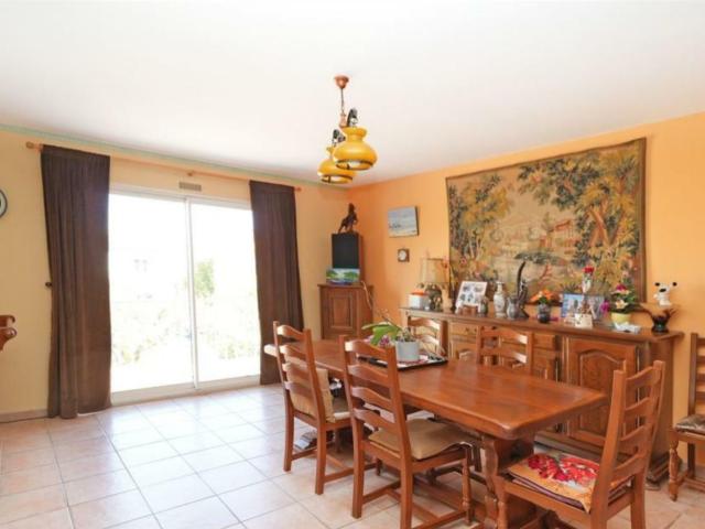 Maison T3, 126 m² avec ascenseur jardin et grand garage 55 m. 126m² Sète
