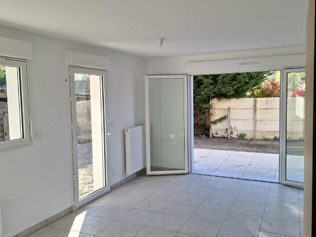 Maison T3 d'une surface de 73m2 jardin, 2 places de PKG, calme