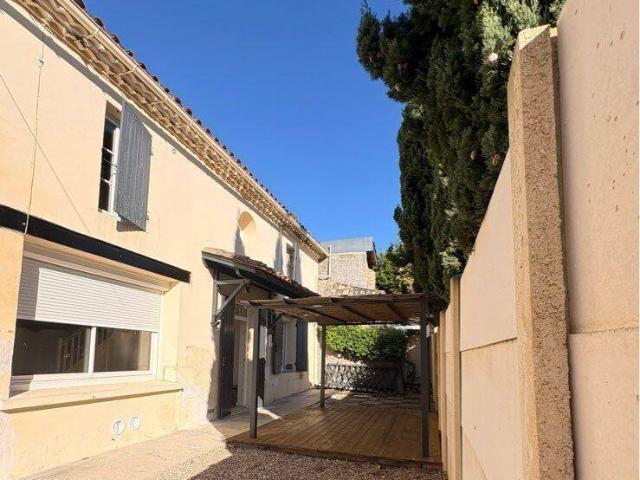 Maison T3 90 m² 950 € avec jardin/parking