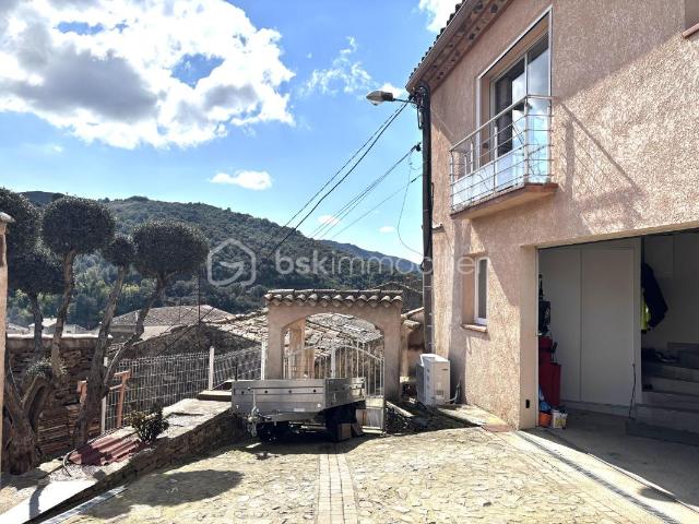 MAISON T3 AU COEUR DE LA GARRIGUEDans un pet