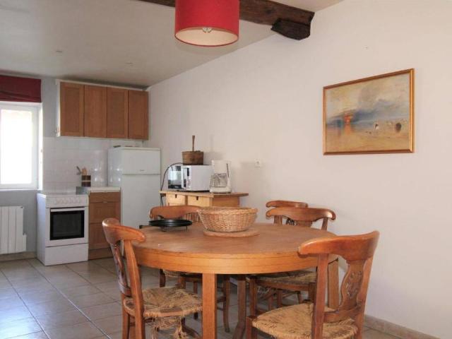 MAISON T3 de 85m² meublée à Saint Jean d'Ardières !