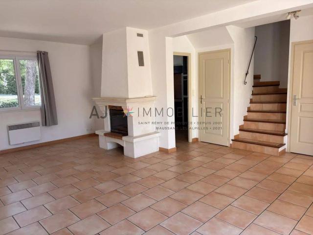 MAISON T3 EXTERIEUR MAUSSANE