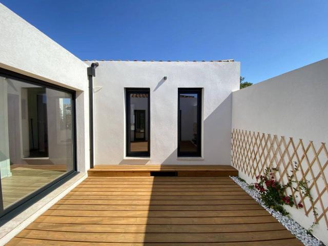 Maison T3 patio terrasse et jardin