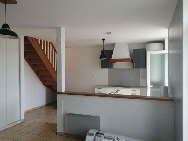 Maison T3 près de CAVIGNAC à louer