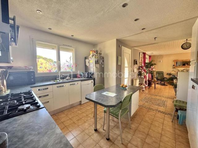 Maison T4 1000m2 de terrain, Commune très prisés proche de Beziers