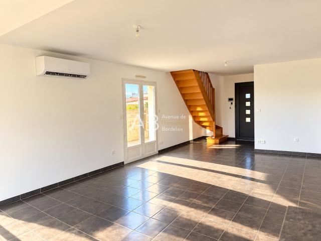 Maison T4 122 m2 lumineuse avec jardin et garage