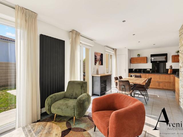 Maison T4 82m2 rez de jardin 3 chambres 2 sdb Jardin 80m2 Garage et parking à Toussieu Toussieu