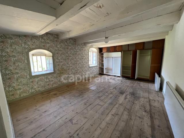 Maison T4 82m² avec Grange 300m² à rénover