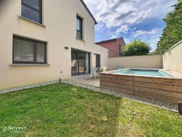 Maison T4 88 m2 a Communay Piscine Garage au calme 88m² Communay
