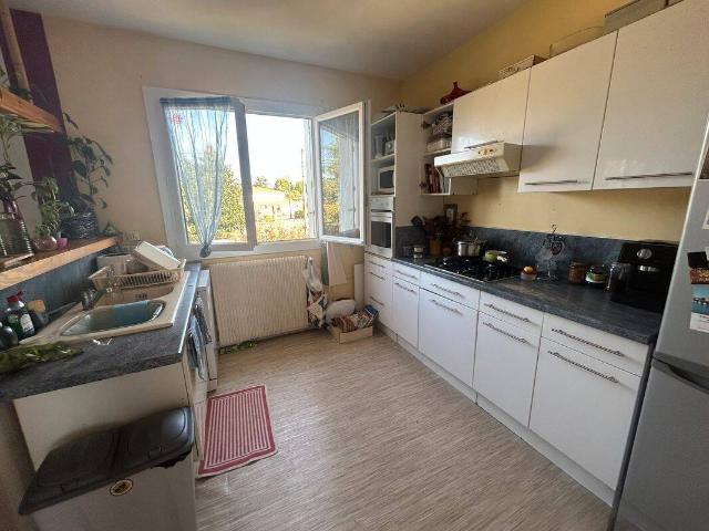 Maison T4 90 m² 800 € avec parking/garage