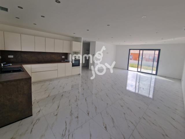 MAISON T4 A VENDRE A BARBAIRA AUDE