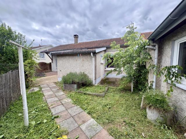 MAISON T4 A LOUER A ROANNE PARC DES SPORTS