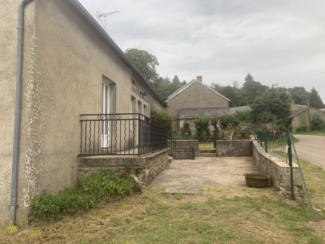 Maison T4 à OUROUX EN MORVAN