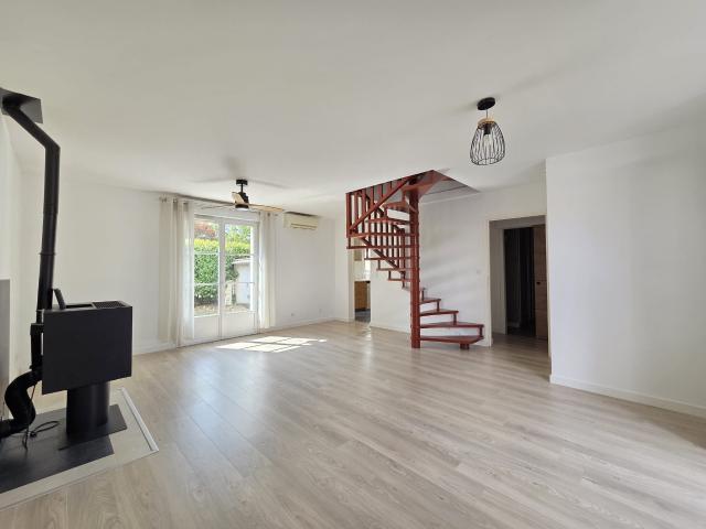 MAISON T4 BACALAN