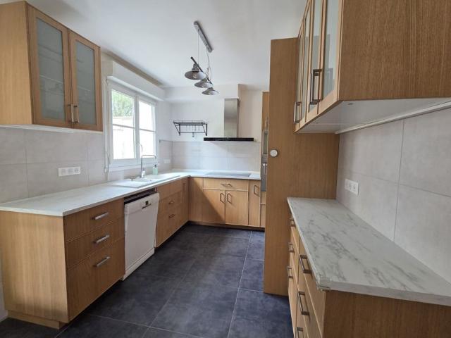 MAISON T4 BACALAN