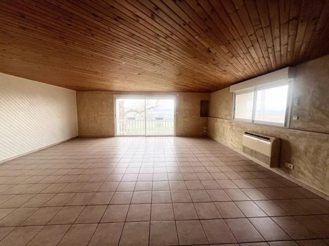Maison T4 bis, avec garage et terrasse en campagne