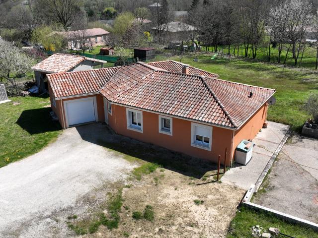 Maison T4 de 123m2 MONCLAR DE QUERCY