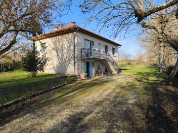 Maison T4 de 75 m2 avec garage et grand terrain plat de 2300